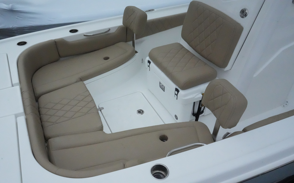 Blazer Bay 2440 C-shape front lounge as seen from the side.