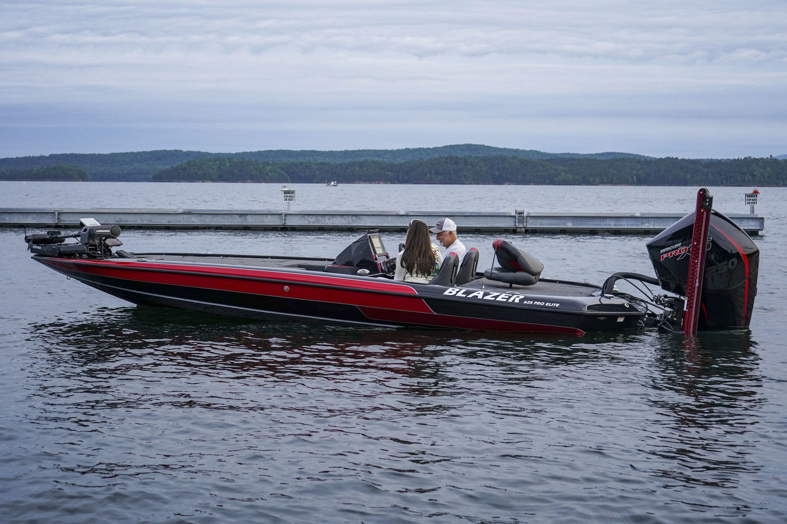 spend Fancy Dangle THE ULTIMATE IN PERFORMANCE AND SPEED About the 625 Pro Elite Bass