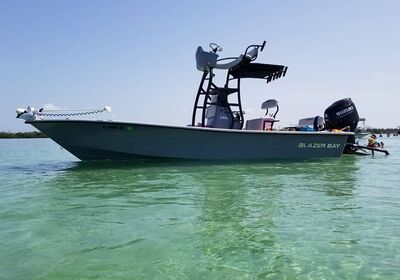 What Features Should I Look for in the Best Bay Boats?